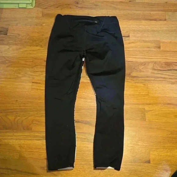 Athleta Black & White Stripped Capri Leggings XS - Picture 3 of 3